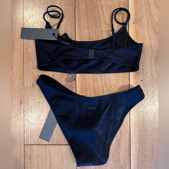 TRIANGL MICA CHEEKY EBONY BLACK NO BAG NEW WITH TAGS - Picture 3 of 8